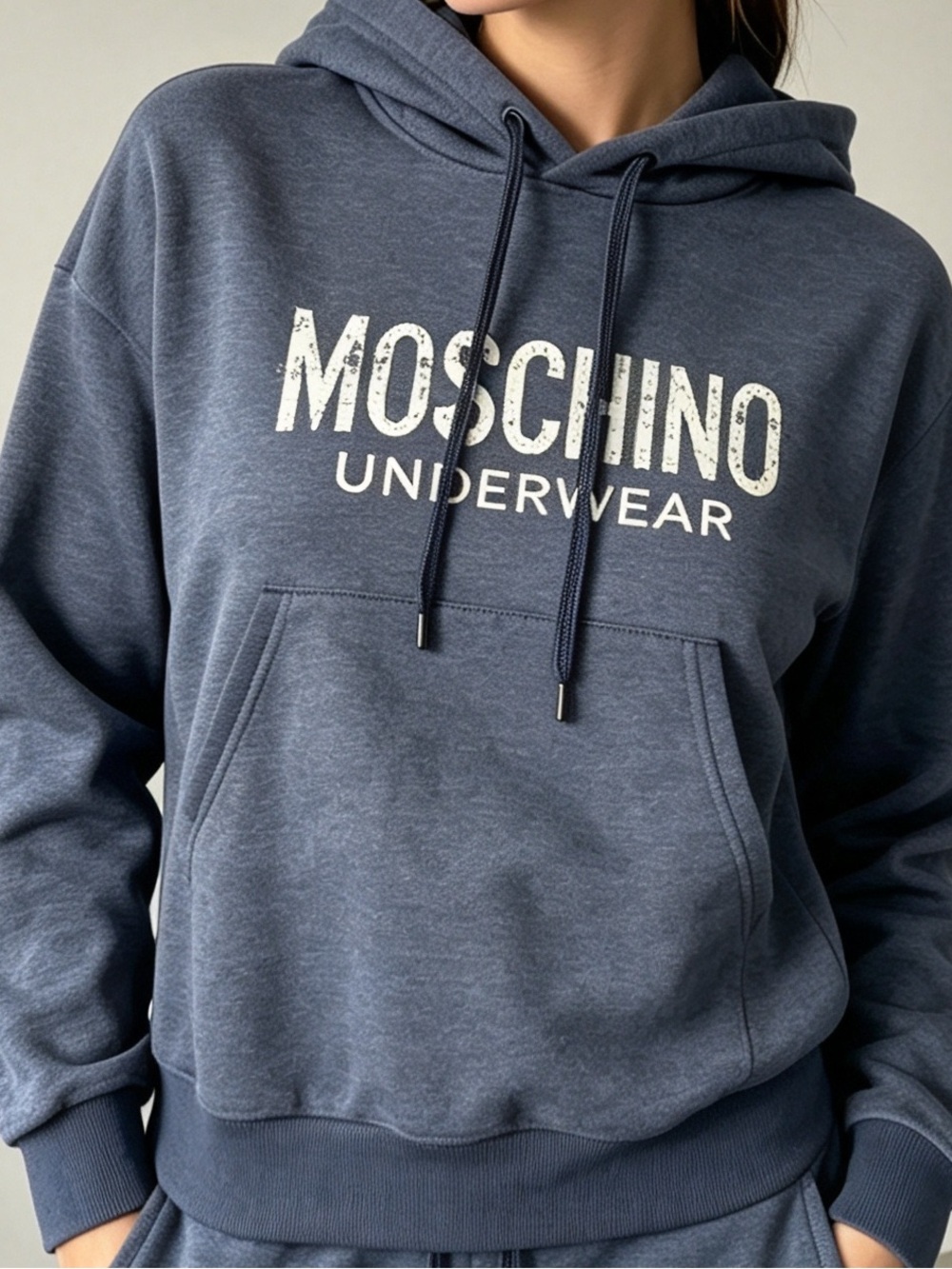 Moschino Pullover Hoodie